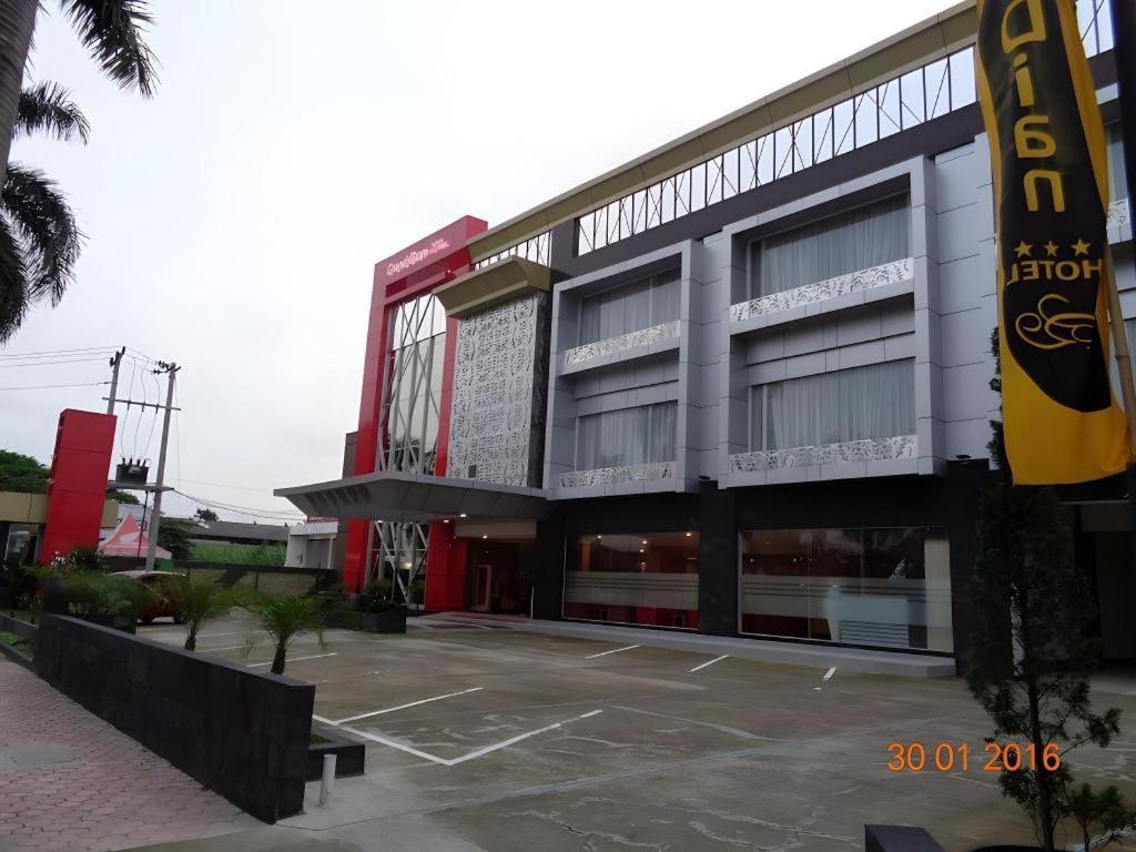 Grand Dian Hotel Slawi Tegal  Exteriér fotografie